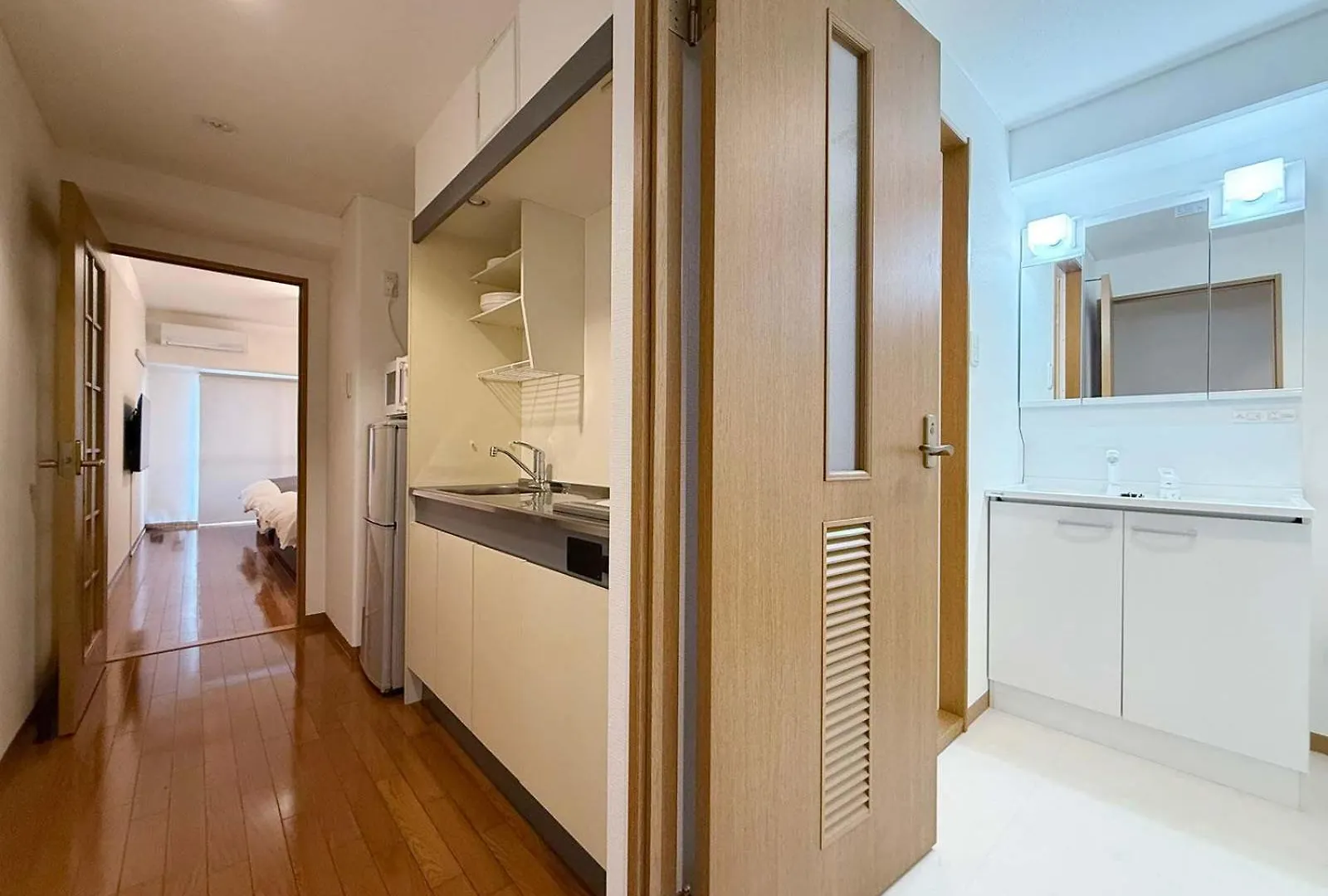 Grandeur - Cozy 1Br Near Peace Park Quiet & Central Stay Hiroshima Apartment